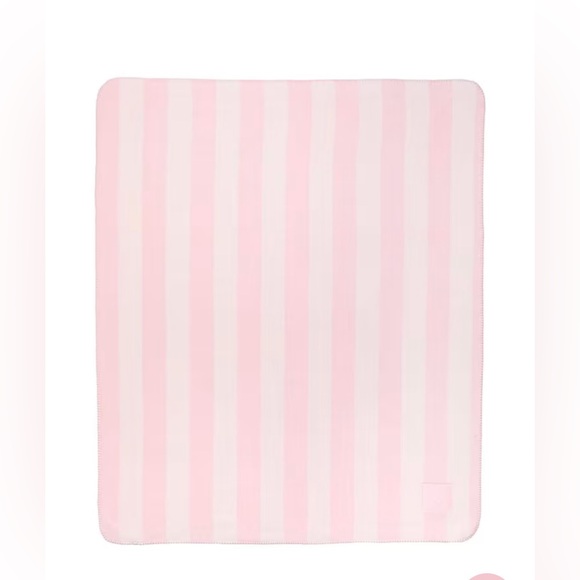 VICTORIA SECRET FAUX FUR TOTE,COZY FLEECE BLANKET,T-JAMA  WITH PINK STRIPE - Picture 5 of 12